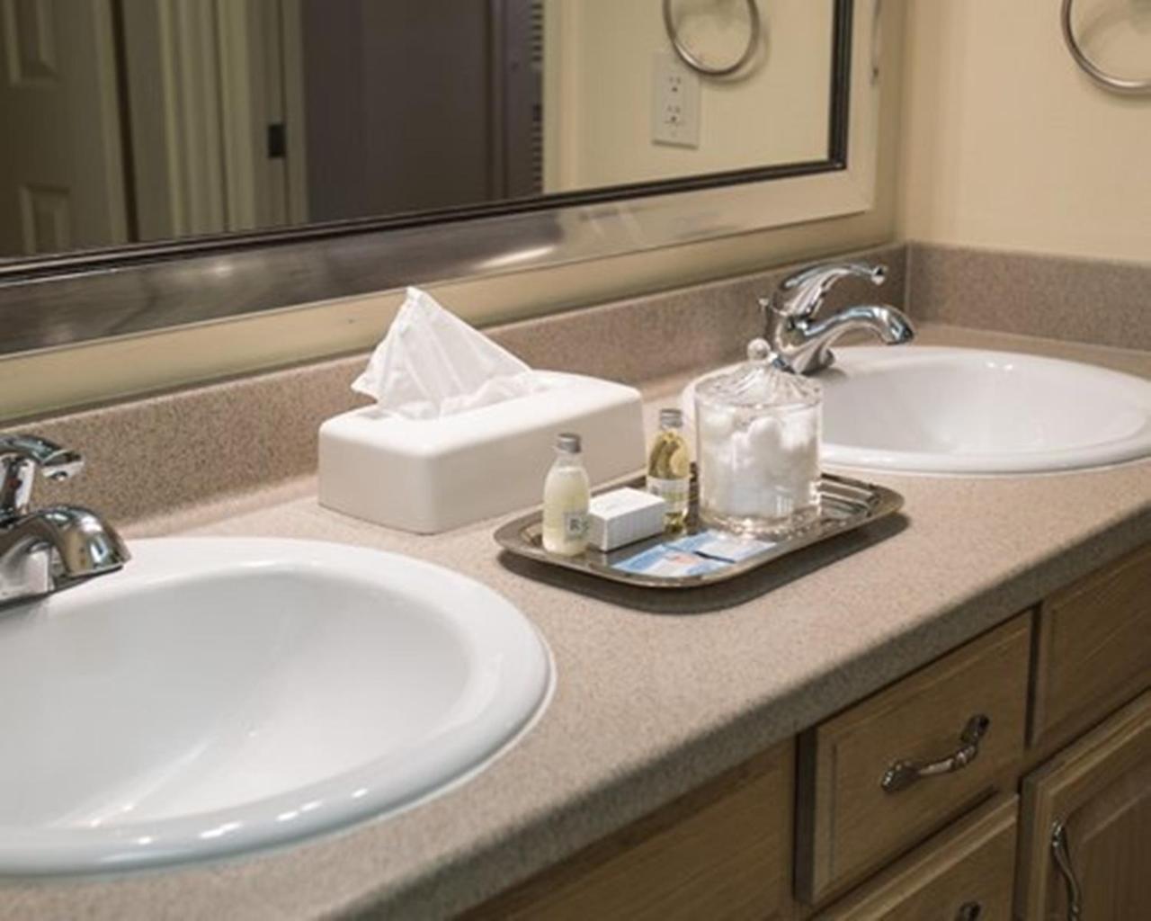 Lodge At Kingsbury Crossing Стейтлайн Екстериор снимка